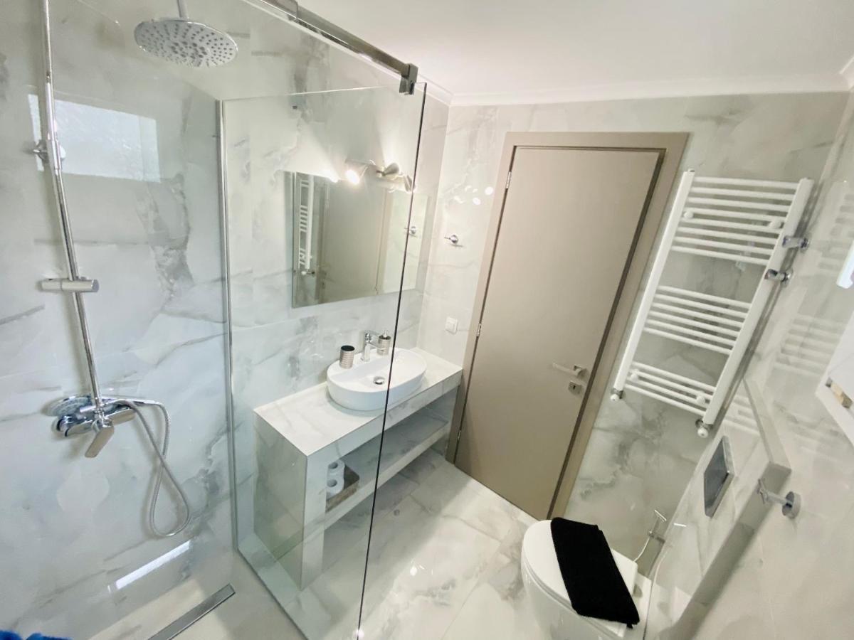 2&2 Two Floor With Two Bedrooms Ensuite Near To Act College Villa